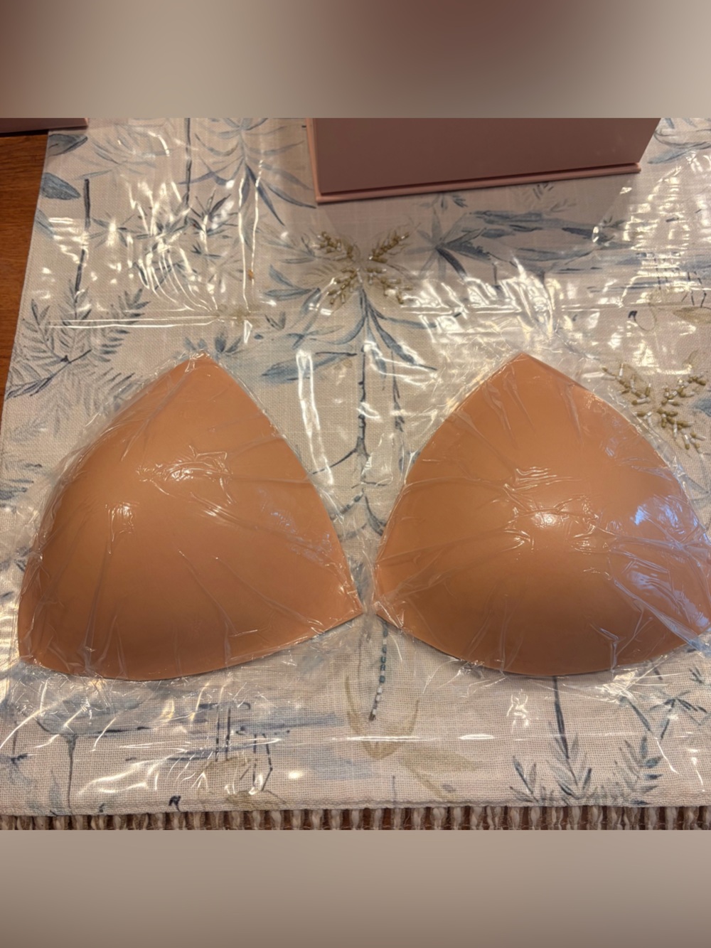 BOOMBA Invisible Lift Bra Inserts - Picture 3 of 5